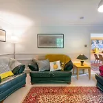 Pass The Keys Stunning 3 Bedroom Apt Leafy South Belfast With Lots Nearby